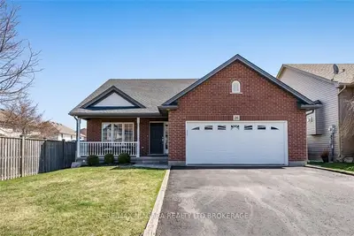 26 Lindan Street, West Lincoln, On L0r 2a0