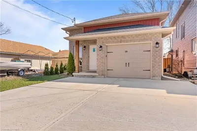 299 Humboldt Parkway, Port Colborne, On L3k 2h7