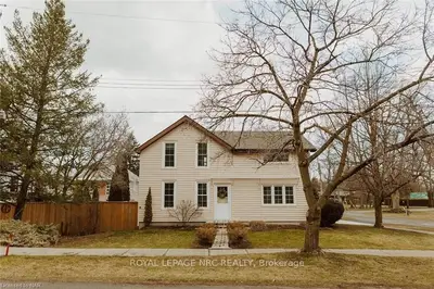 2 Chestnut Street Street, Pelham, On L0s 1e3