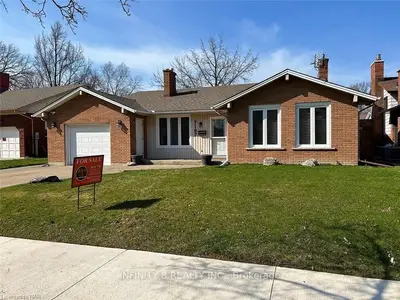7107 Woodgate Street, Niagara Falls, On L2j 3g4