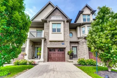 28 Aberdeen Lane S, Niagara-on-the-lake, On L0s 1j0