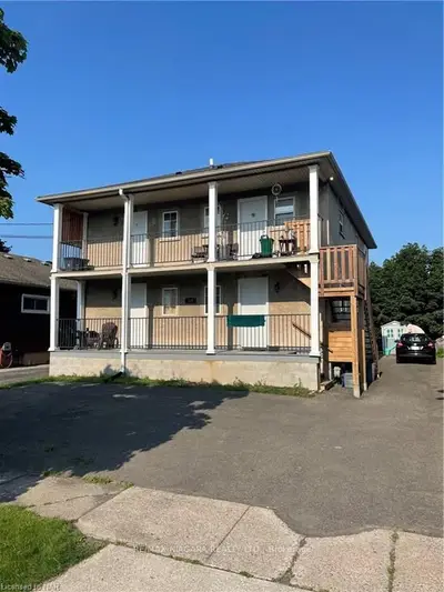 117 Lyons Avenue 1, Welland, On L3b 1l9