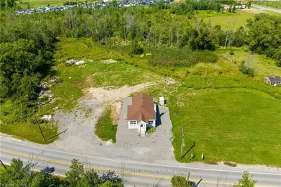 8395 Beaverdams Road, Niagara Falls, On L2e 6s4