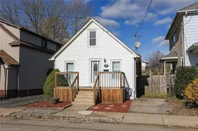 28 Locust Street, Welland, On L3c 4j2
