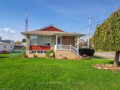 94 Homewood Avenue, Port Colborne, On L3k 5l8