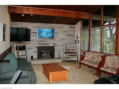 10825 Lakeshore Road, Wainfleet, On L3k 5v4