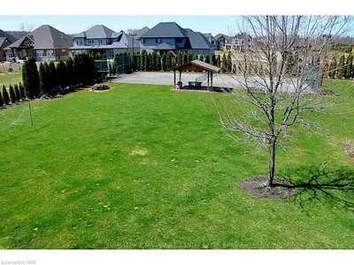 300 Tanbark Road, Niagara-on-the-lake, On L0s 1p0