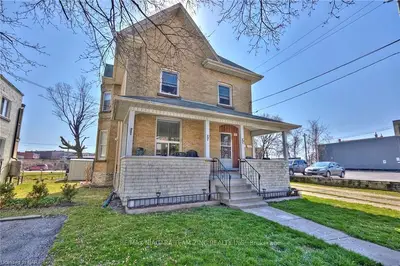 111 CEDAR Street, Haldimand County, ON N1A 2H7