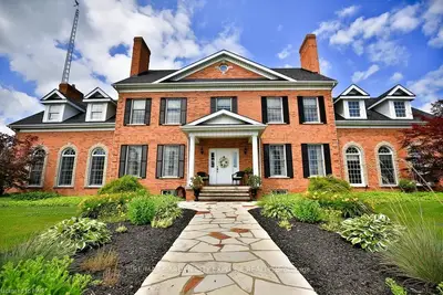2707 Niagara Parkway, Fort Erie, ON