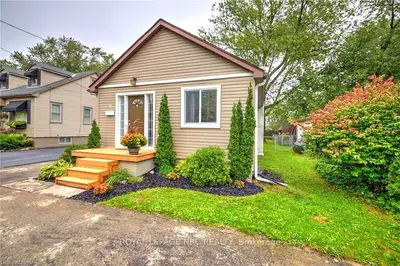 14 Northhaven Road, Welland, ON L3C 1X1