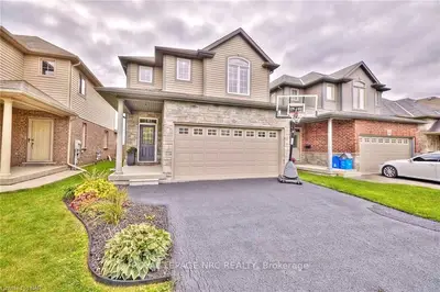 8516 MILOMIR Street, Niagara Falls, ON L2H 0B6