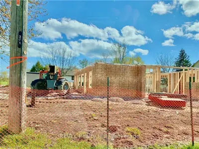 248 Port Colborne Drive, Port Colborne, ON L3B 3M9
