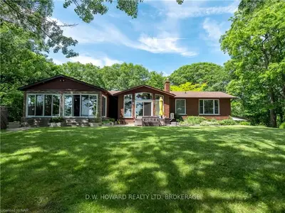 527 LAKESHORE Road, Port Colborne, ON L3K 5V3
