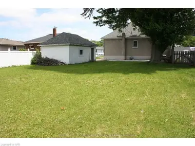174 Homewood Avenue, Port Colborne, On L3k 5m3