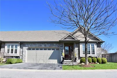 31 ROSE GLEN Crescent, Niagara-on-the-Lake, ON L0S 1T0