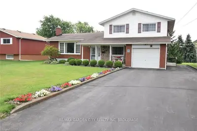 21 CORONATION Drive S, Port Colborne, ON L3K 3Z3