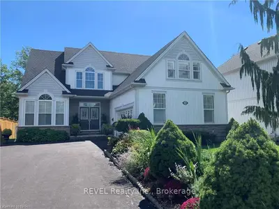 156 ALBANY Street, Fort Erie, ON L2A 6T1