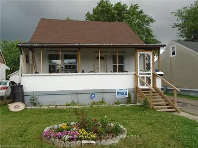 384 Corvette Street, Welland, ON L3B 4S7