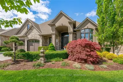 8 ANGELS Drive, Niagara-on-the-Lake, ON L0S 1J0