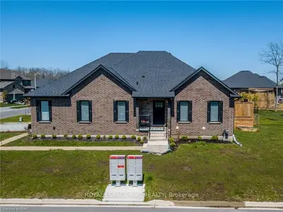 3 Renfield Street, Port Colborne, On L3k 3a8