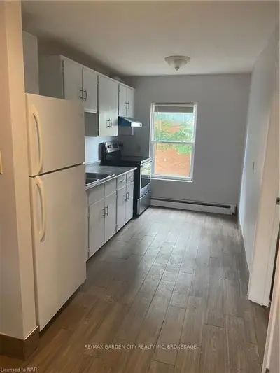 158A LAKE Street 2, St. Catharines, ON L2R 5Y7