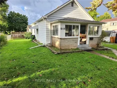 5659 Peer Street, Niagara Falls, On L2g 1w8