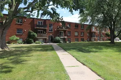 452 CARLTON Street 21, St. Catharines, ON L2M 4X1