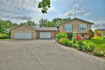 4562 SIXTEEN Road, West Lincoln, ON L0R 1Y0