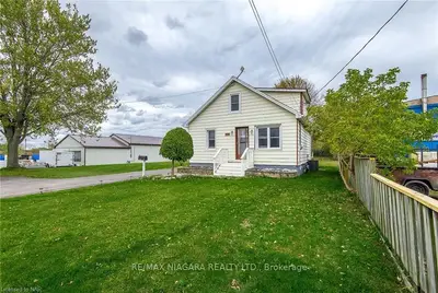 567 KILLALY ST Street E, Port Colborne, ON L3K 2J8