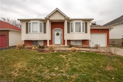 3692 Sussex Lane, Fort Erie, On L0s 1s0