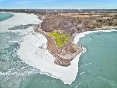 861 Lakeshore Road E, Port Colborne, On L3k 5v3