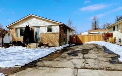7311 North Dorset Place, Niagara Falls, On L2j 3t3