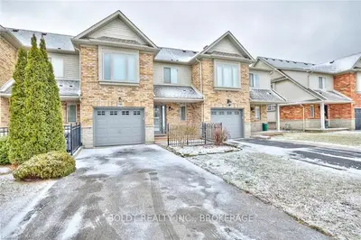 180 Livingston Avenue 5, Grimsby, On L3m 5r6