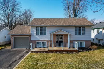 665 Fairview Road, Fort Erie, On L2a 4s9