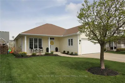 4 Raiana Drive, Niagara-on-the-lake, On L0s 1j0