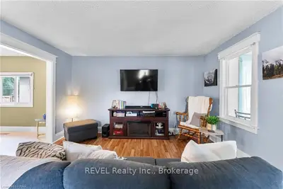 132 Chaffey Street, Welland, On L3b 2y5