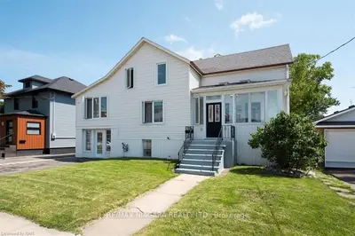 327 Fielden Avenue, Port Colborne, On L3k 4t8