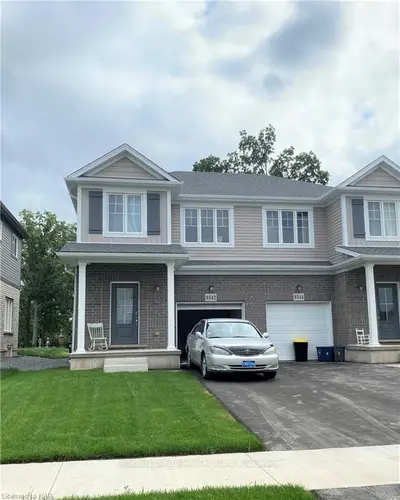 9342 White Oak Avenue, Niagara Falls, On L2g 3p6
