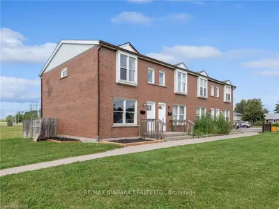 254 Bertie Street 4, Fort Erie, On L2a 1z6