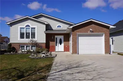 321 EVA Road, Fort Erie, ON L2A 6G7
