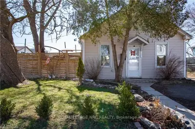 4728 Park Street, Niagara Falls, ON L2E 2R1