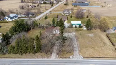 3887 CANBOROUGH Road, West Lincoln, ON L0S 1C0