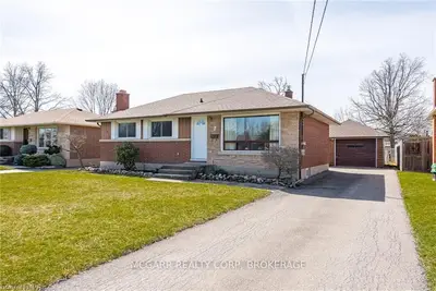 7 CARROL Street, Welland, ON L3C 2G5