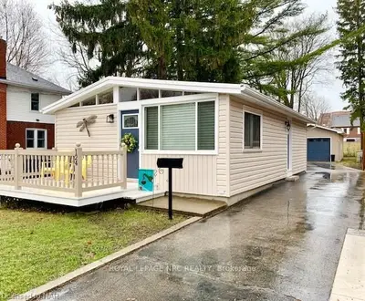 124 ADELAIDE Street, Port Colborne, ON L3K 2W6
