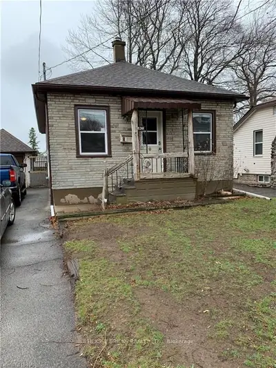 6344 Culp Street, Niagara Falls, ON L2G 2C1