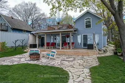 735 SANDY BAY Road, Haldimand County, ON N1A 2W6