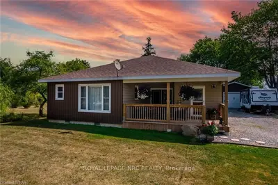 30 TOWNLINE Road, Port Colborne, ON L3K 5V4