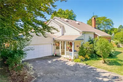 381 Mississagua Street, Niagara-on-the-lake, On L0s 1j0