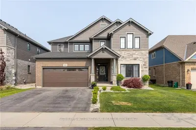 359 Silverwood Avenue, Welland, On L3c 0c6
