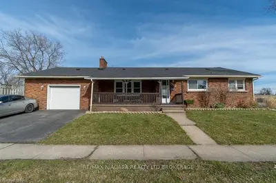 7222 SHARON Avenue, Niagara Falls, ON L2G 5W7